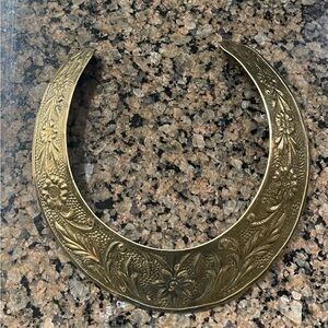 Ornate Gold Floral Collar Necklace